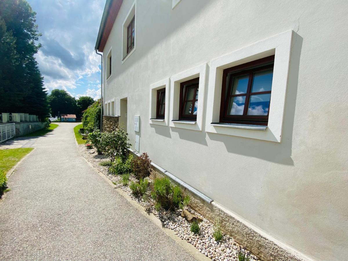 Apartmany V Ulicce Frymburk Exterior foto