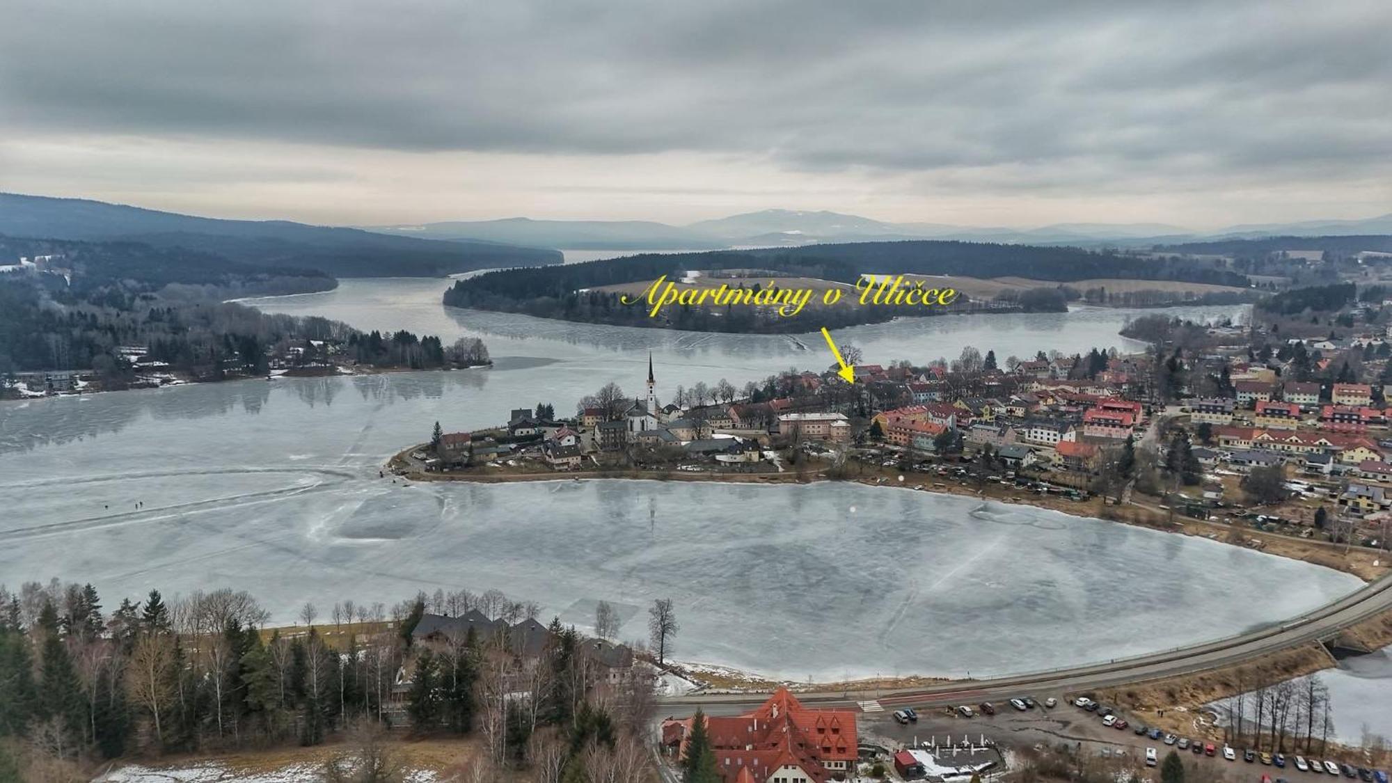 Apartmany V Ulicce Frymburk Exterior foto